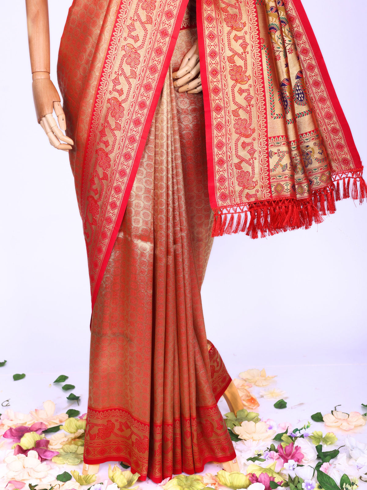 Red color Kanjivaram work Designer Saree BLS1015_Red